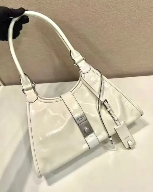 Prada Shoulder Bag photo 2