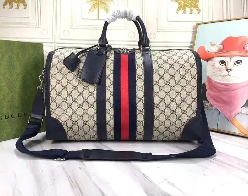 Gucci GG Supreme Duffle photo 2