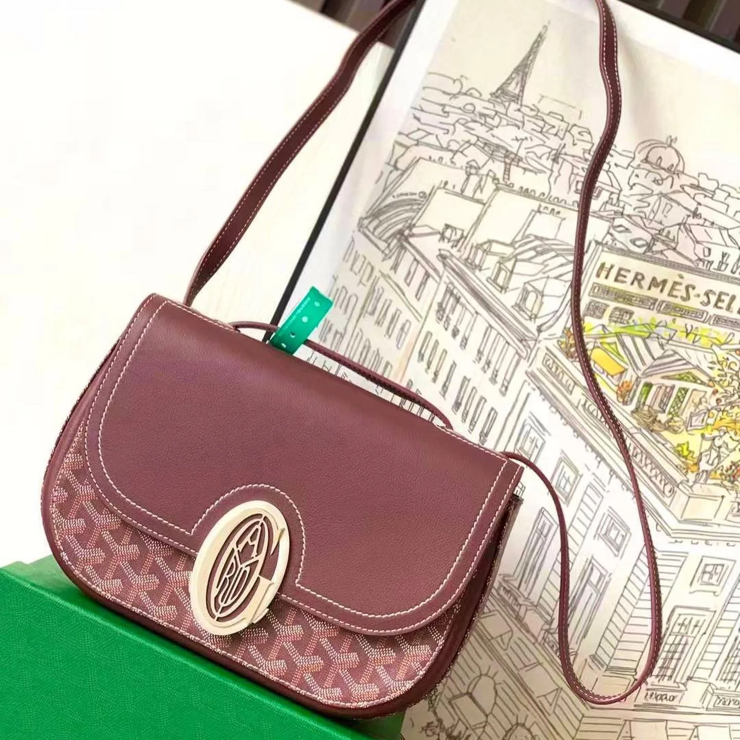 Goyard Saddle Crossbody Bag photo 2
