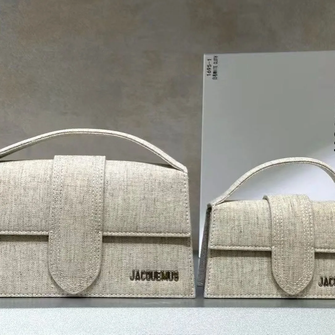 Jacquemus Shoulder Bag photo 6