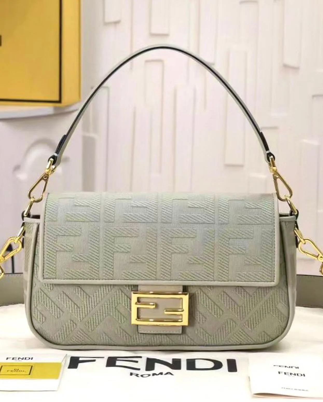 Fendi Baguette photo 6