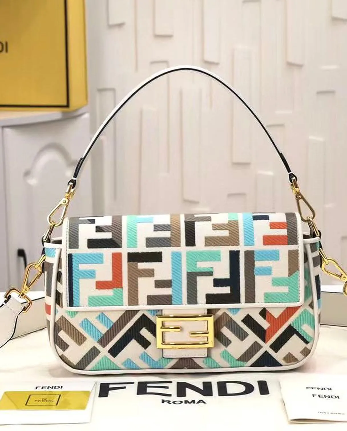Fendi Baguette photo 7