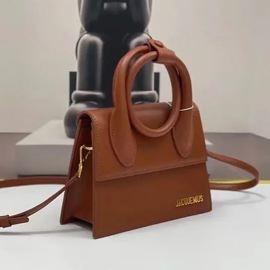 Jacquemus Le Chiquito photo 5