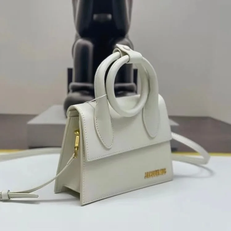Jacquemus Le Chiquito photo 6
