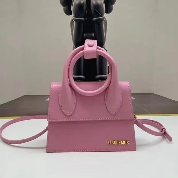 Jacquemus Le Grand Chiquito photo 3