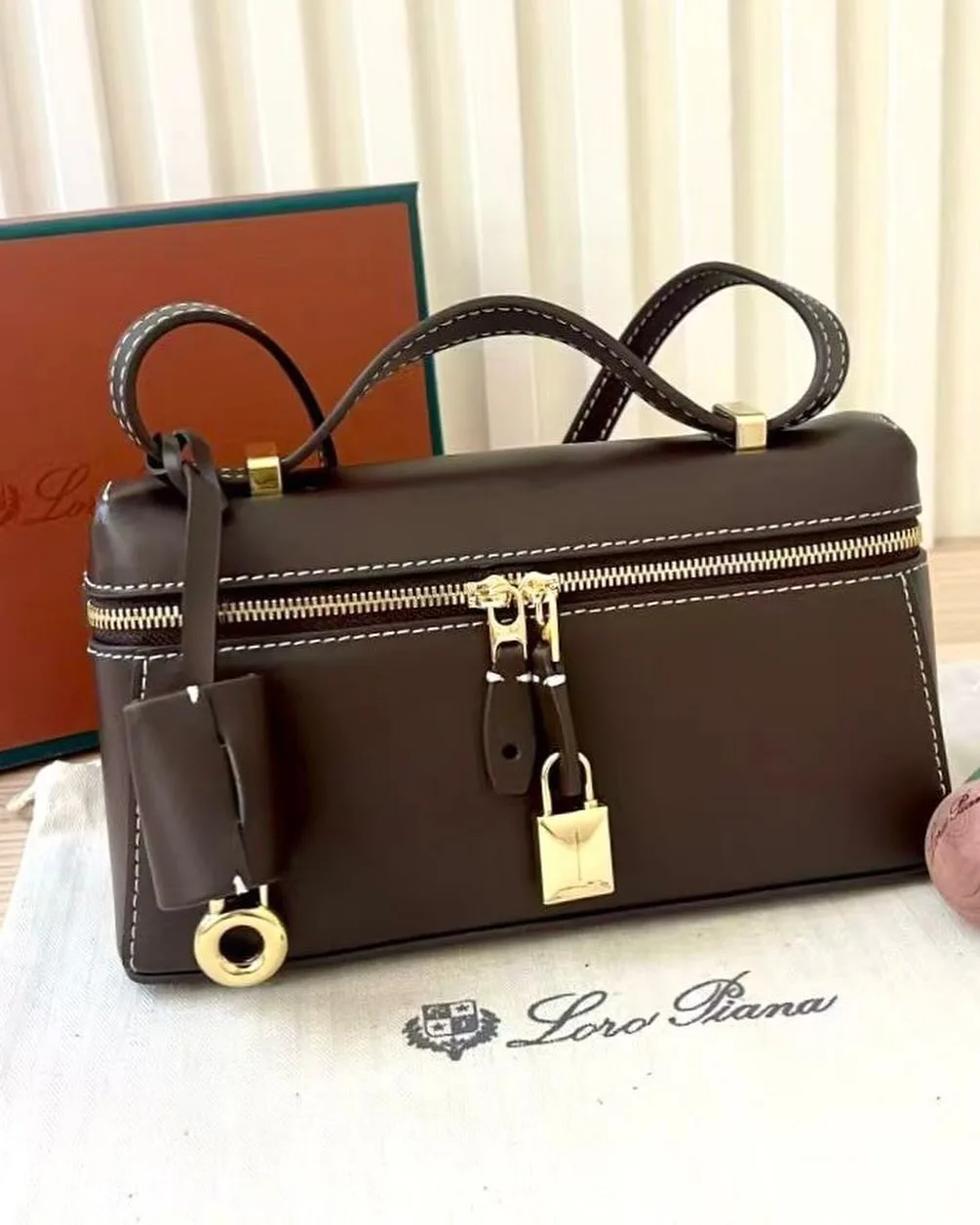 Loro Piana Shoulder Bag photo 3