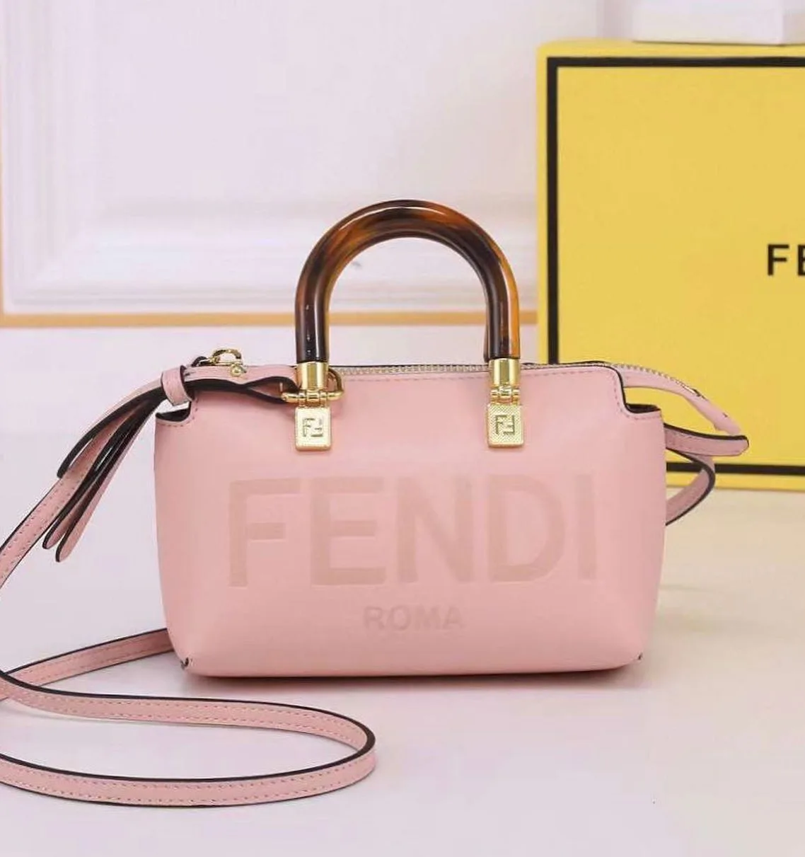 Fendi Peekaboo photo 3