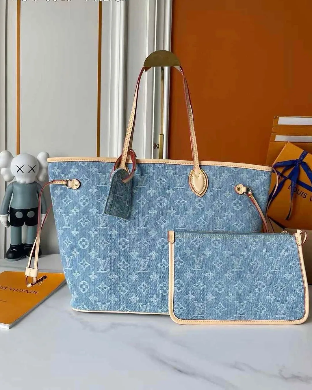 Louis Vuitton Shoulder Bag photo 3