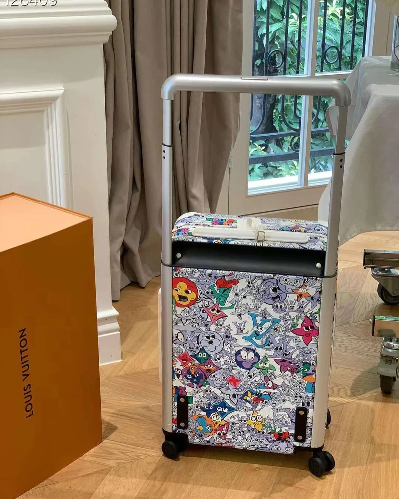 Louis Vuitton Horizon photo 5