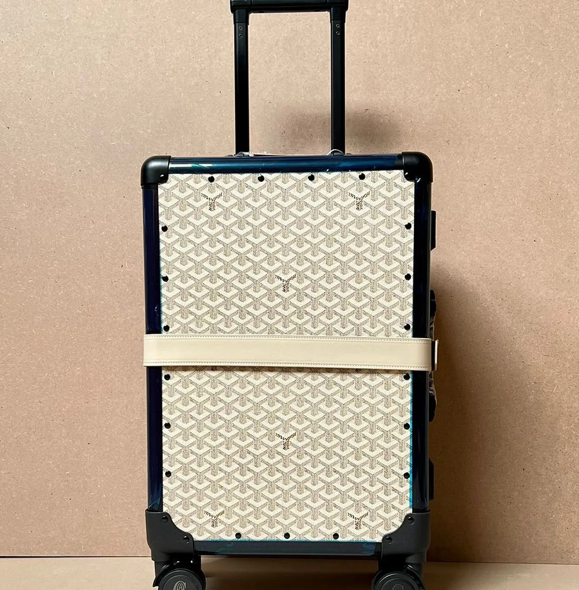Louis Vuitton Horizon 55 photo 11