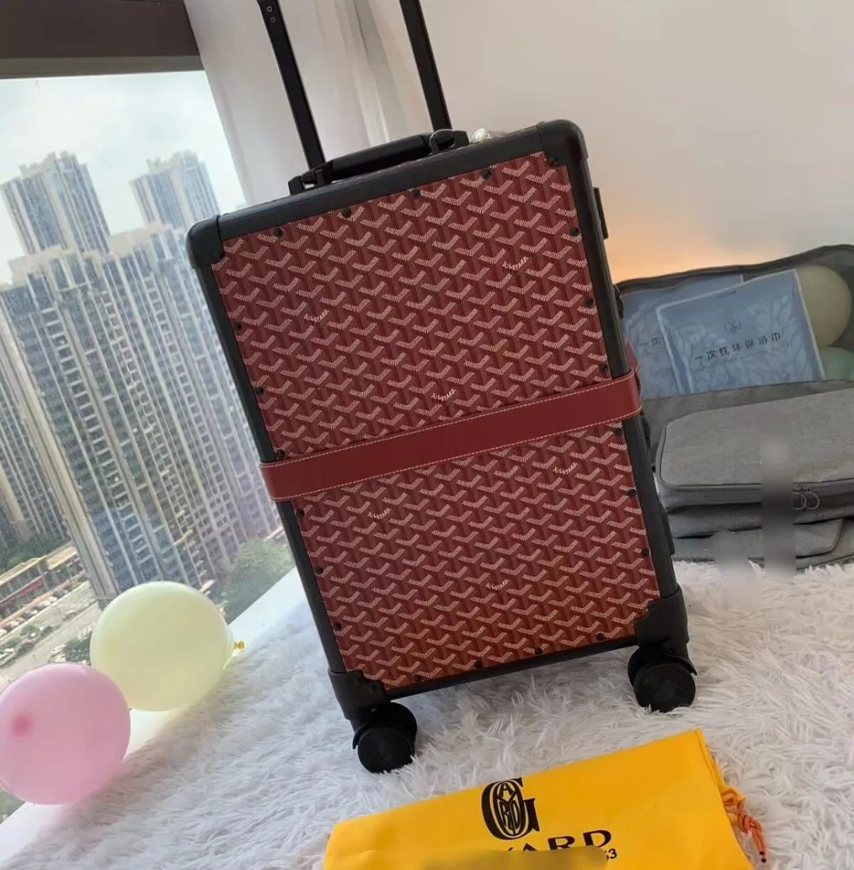 Louis Vuitton Horizon 55 photo 13