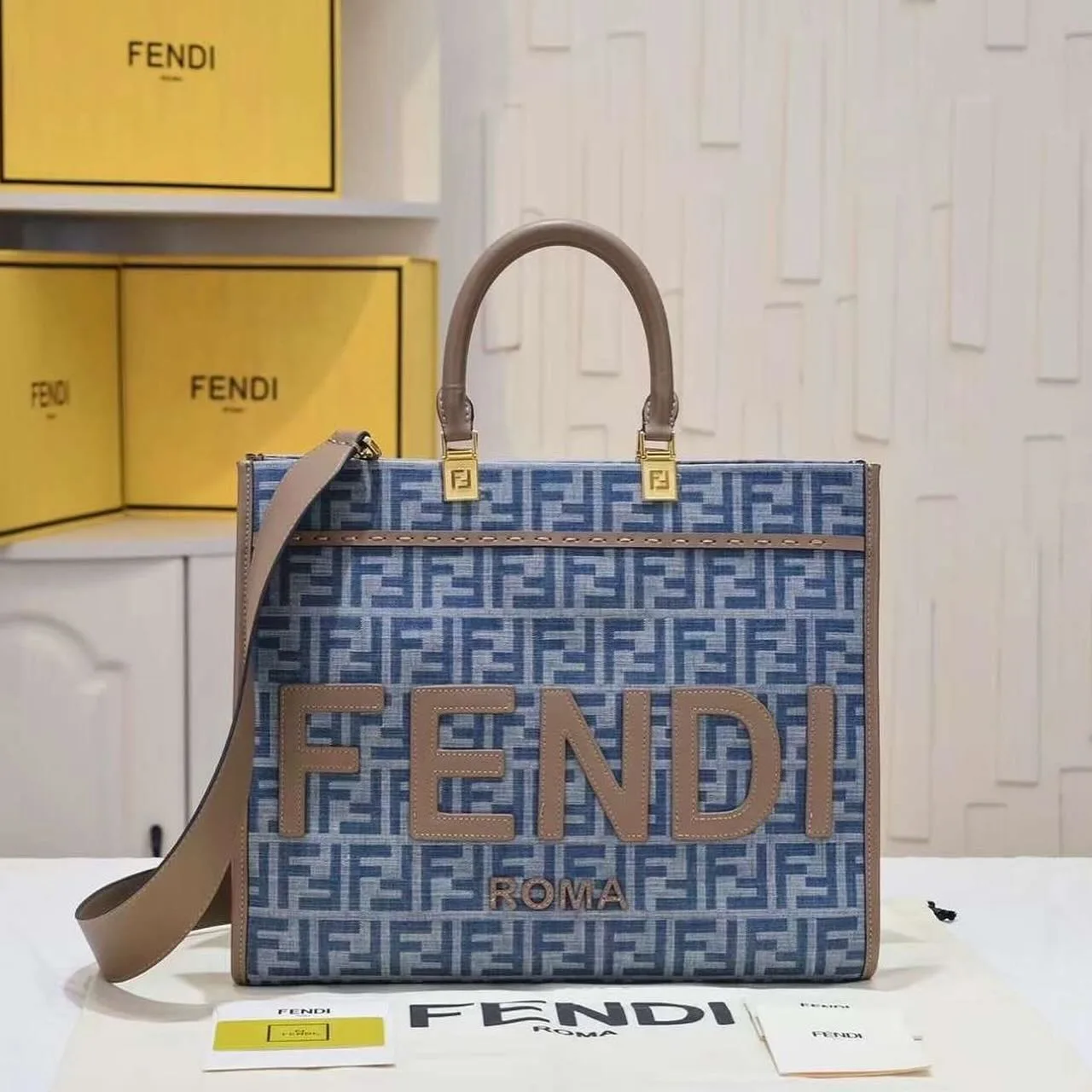 Fendi Sunshine Shopper