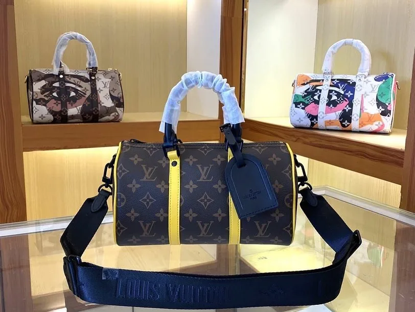 Louis Vuitton Keepall photo 3