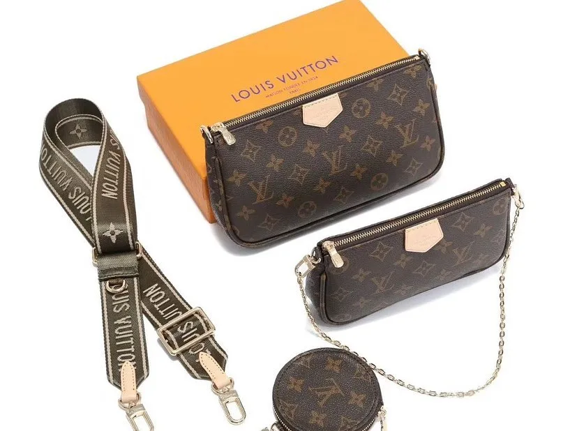 Louis Vuitton Pochette Accessories