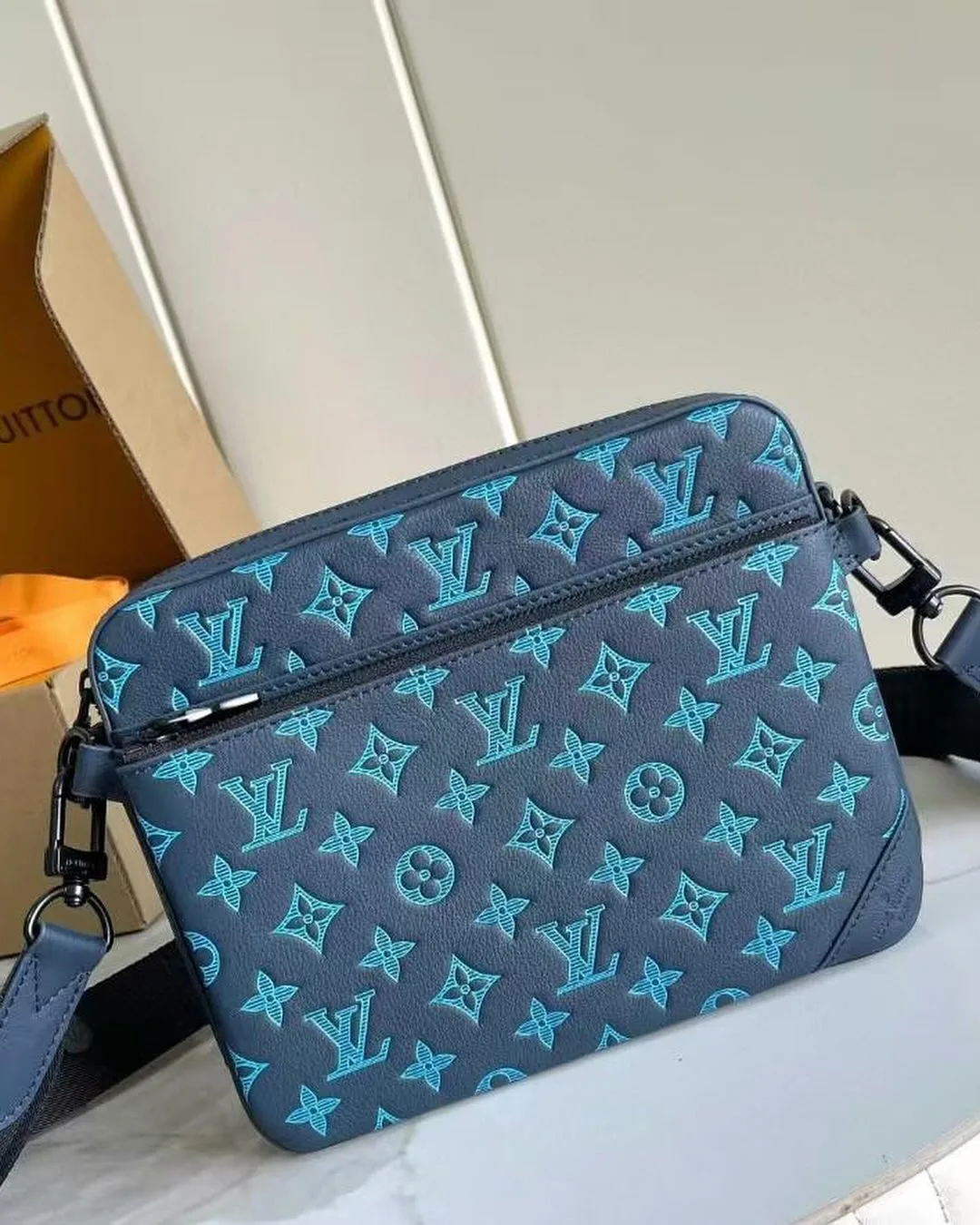Louis Vuitton Pochette Métis