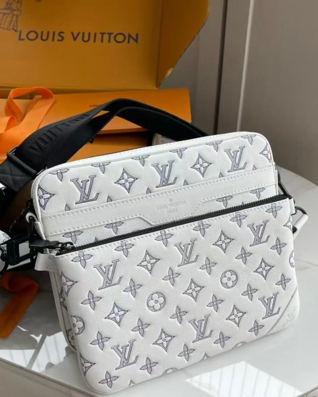 Louis Vuitton Pochette Métis photo 2