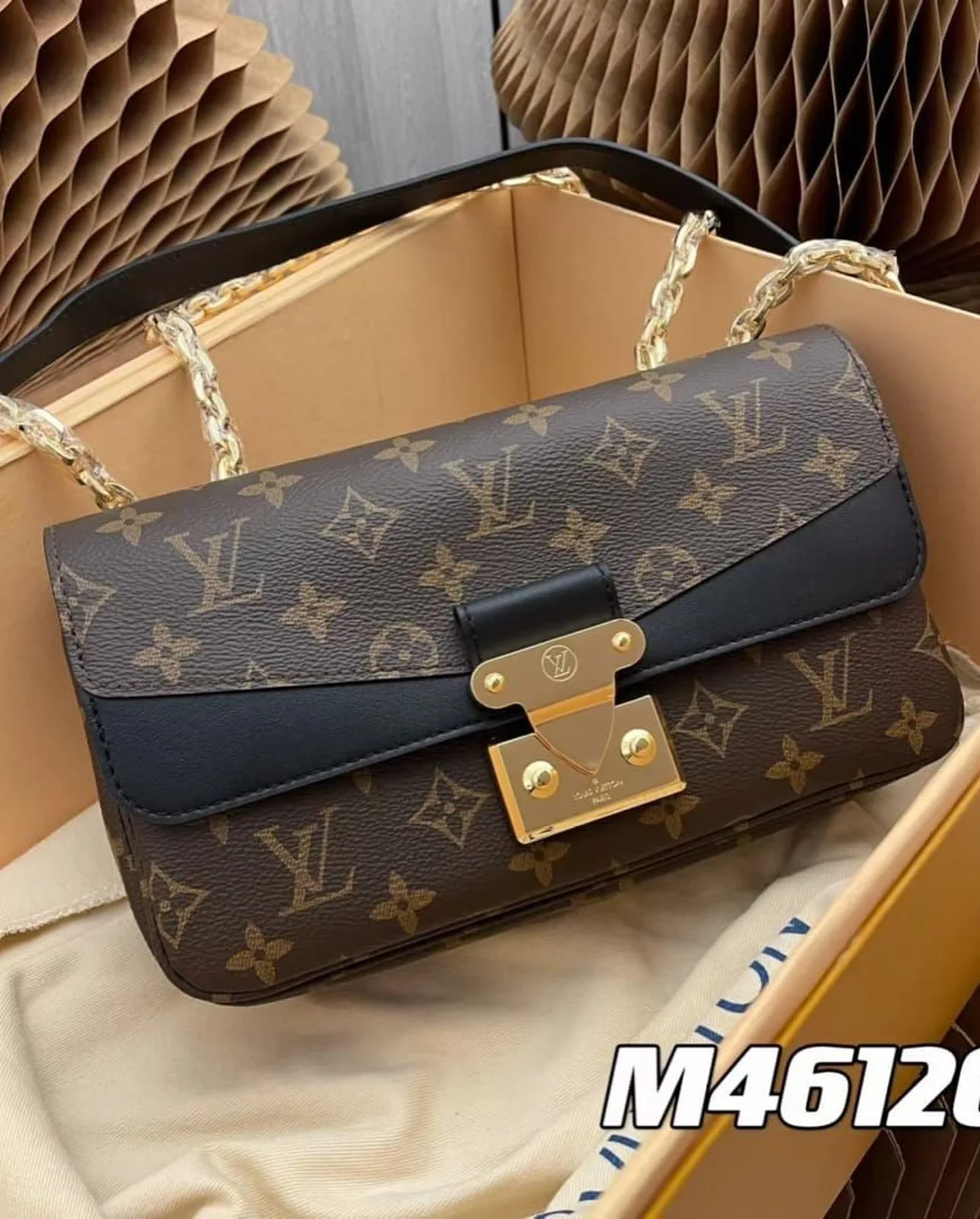 Louis Vuitton Chain Flap Bag