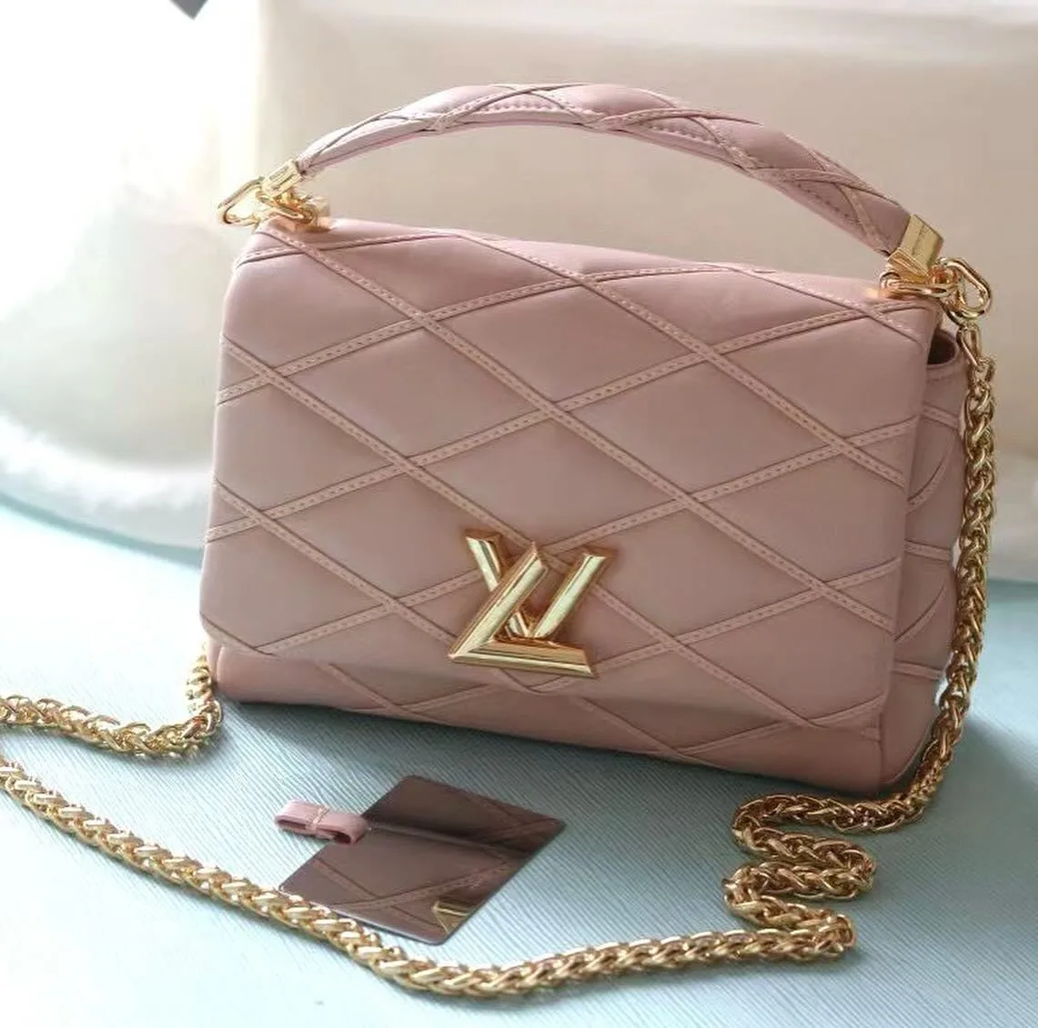 Louis Vuitton Twist photo 2