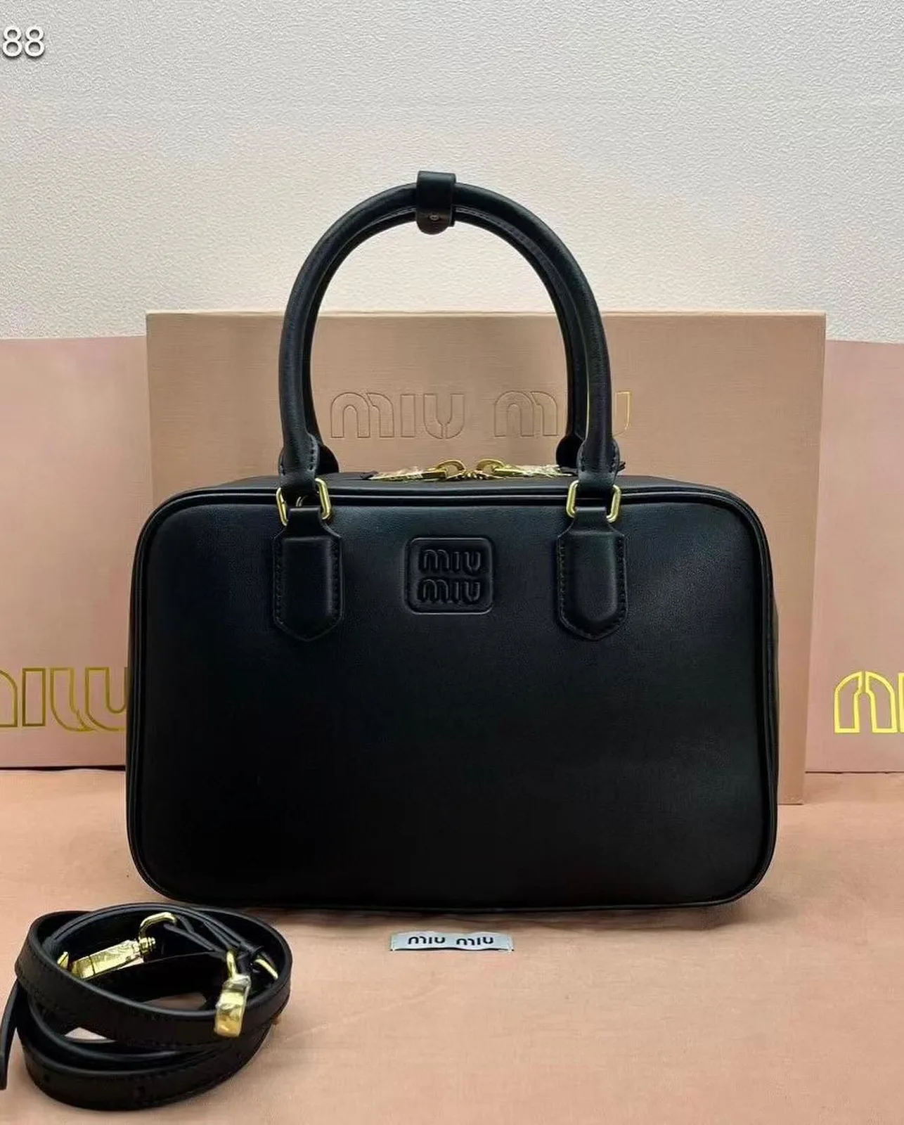 Miu Miu Handbag photo 2