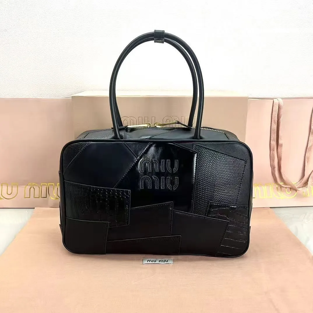 Miu Miu Handbag photo 3
