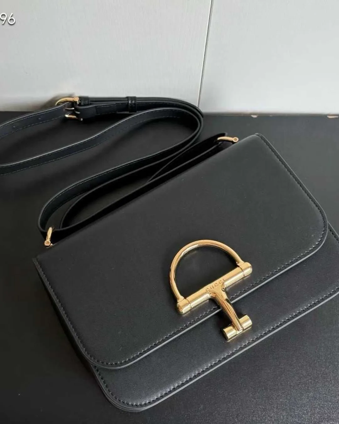 Gucci D-Ring Shoulder Bag photo 3
