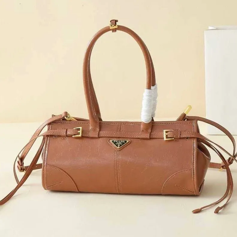 Prada Flou photo 3