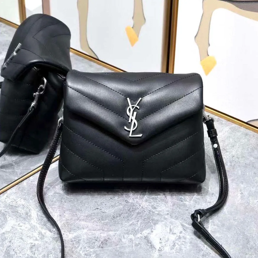 Saint Laurent Loulou Puffer photo 2