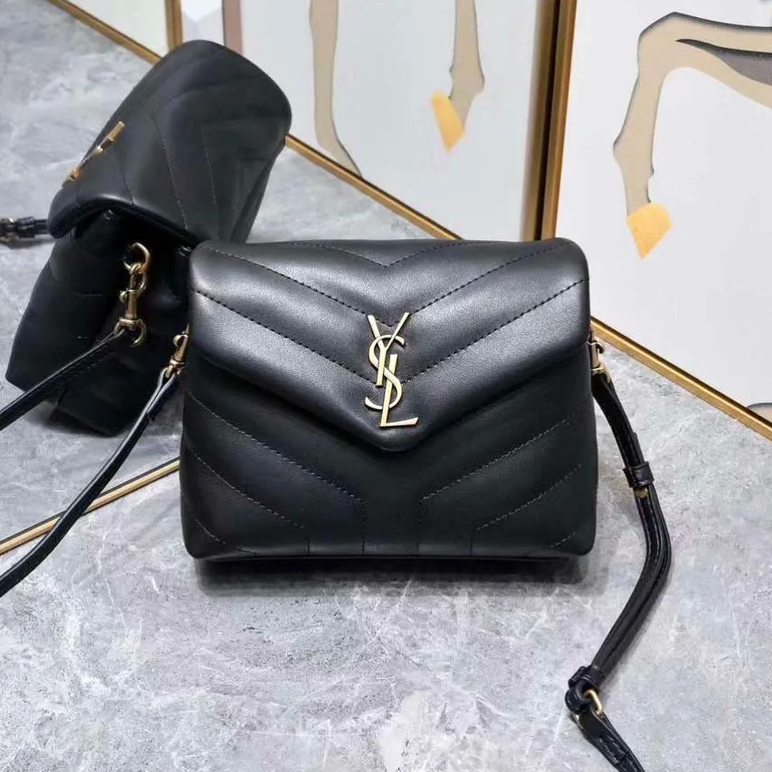 Saint Laurent Loulou Puffer photo 3
