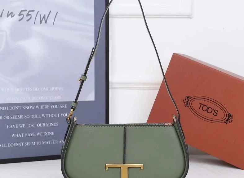 Tod's Shoulder Bag photo 5