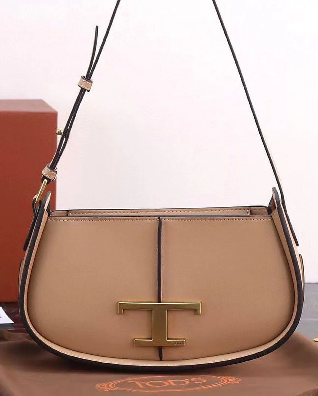 Tod's T Timeless photo 2