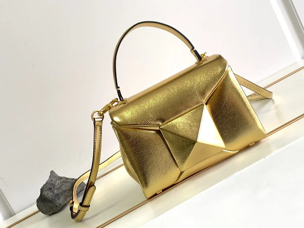 Valentino One Stud Top Handle photo 3