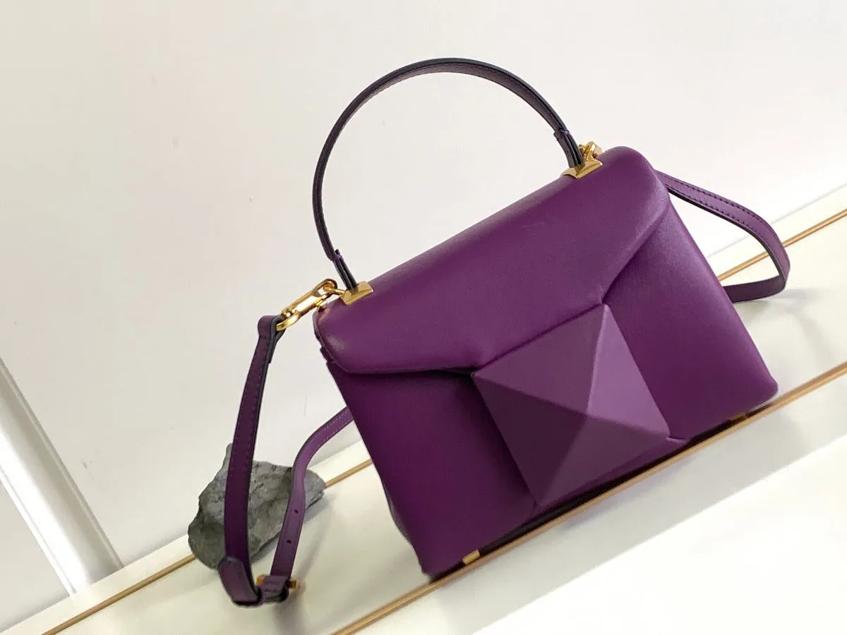Valentino One Stud Top Handle photo 7