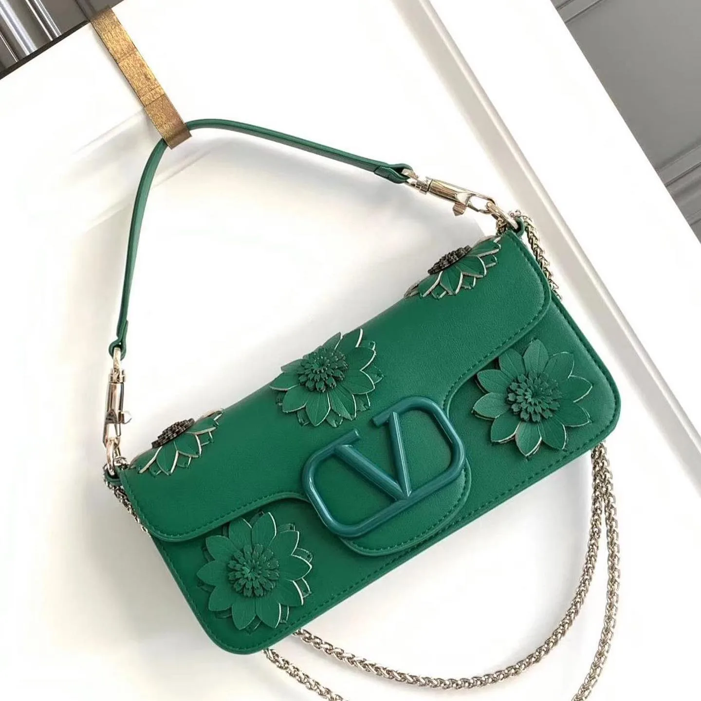 Valentino Supervee