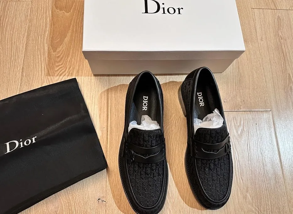 Dior Oblique Loafer photo 2