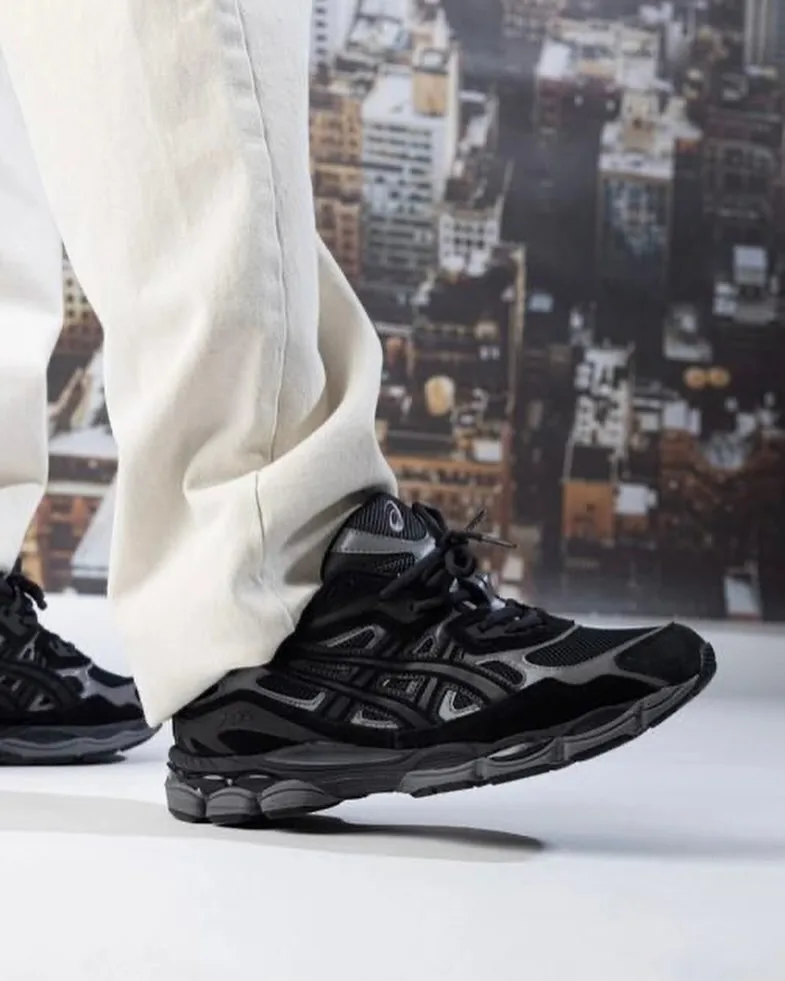 Asics Running Sneaker photo 7