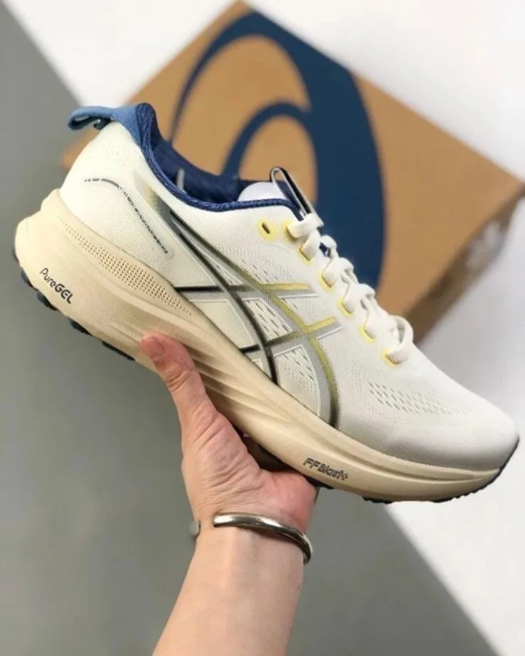 Asics Running Sneaker