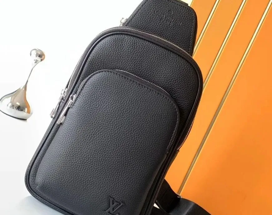 Louis Vuitton Avenue Sling Bag photo 3
