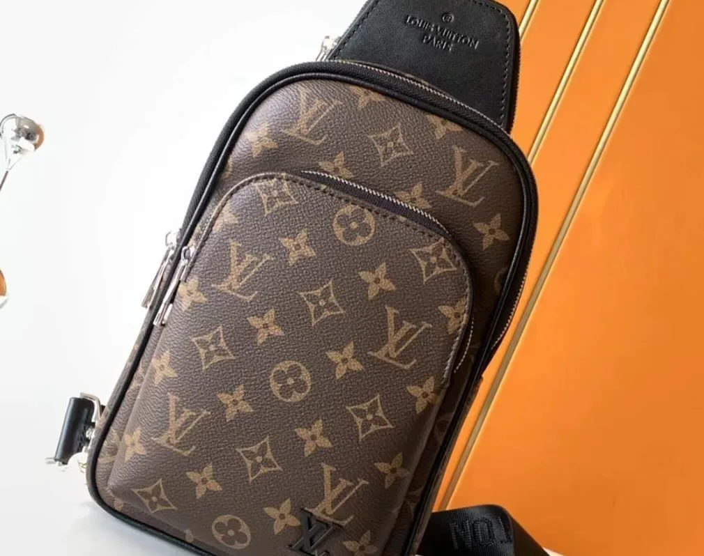 Louis Vuitton Avenue Sling Bag photo 5