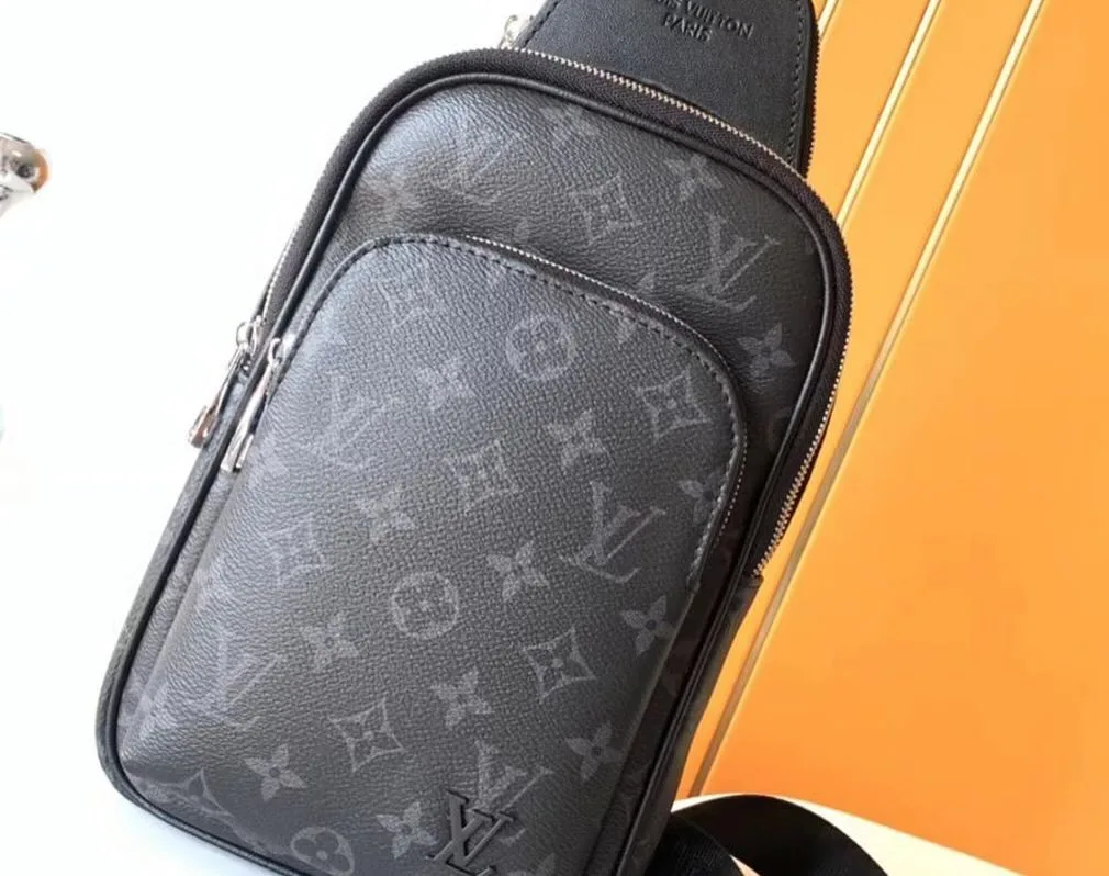 Louis Vuitton Avenue Sling Bag photo 4