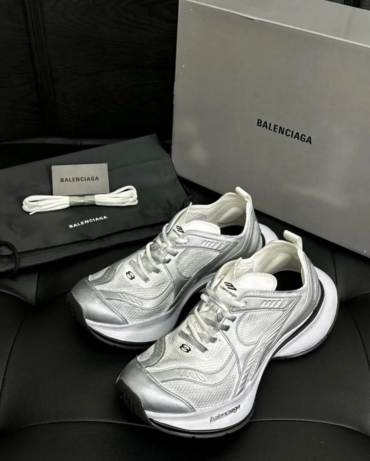 Balenciaga Sneaker photo 2