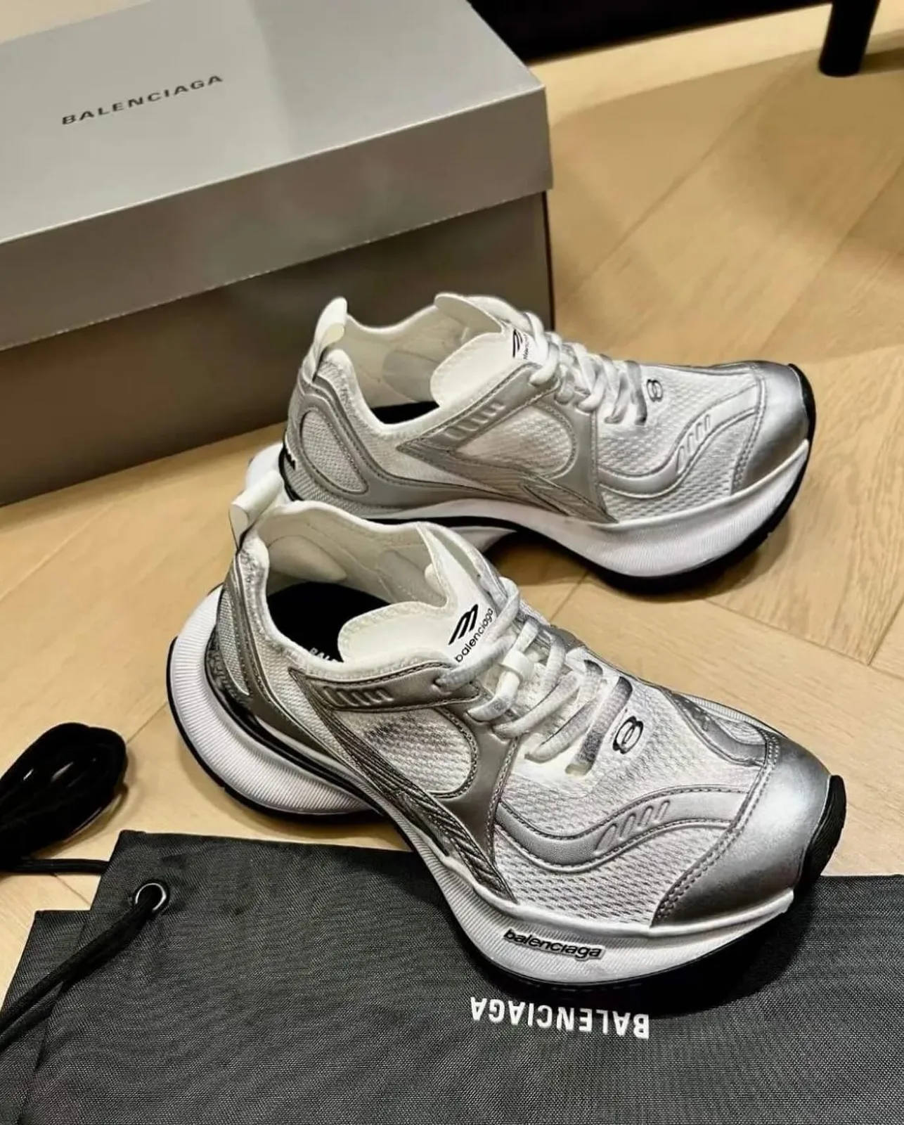 Balenciaga Sneaker photo 3