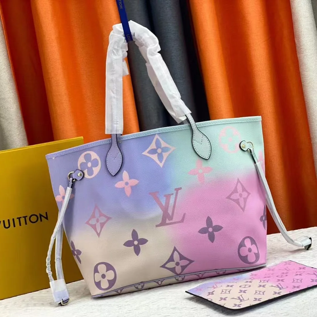 Louis Vuitton Capucines BB photo 6