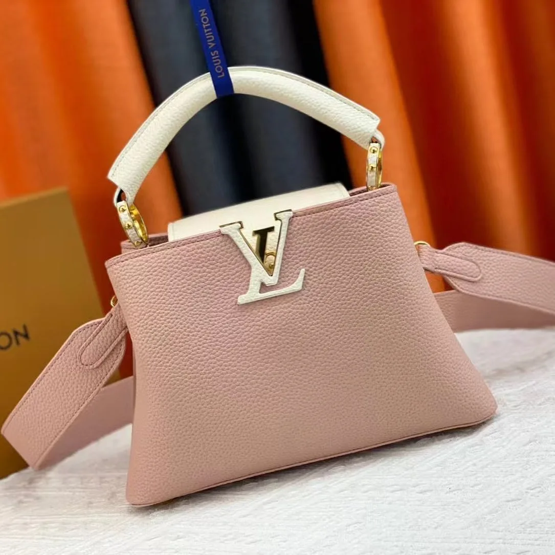 Louis Vuitton Capucines BB