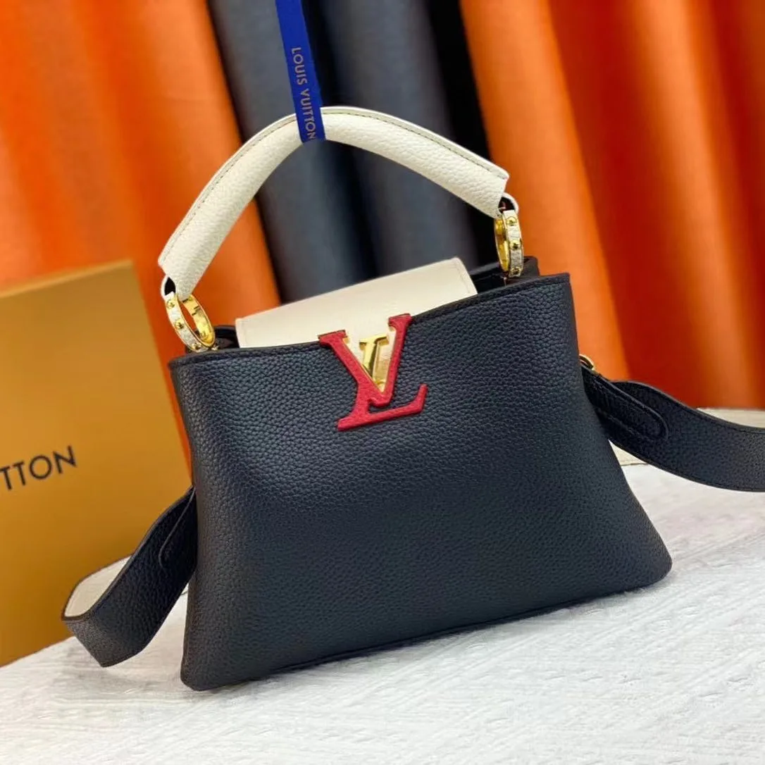 Louis Vuitton Capucines BB photo 3