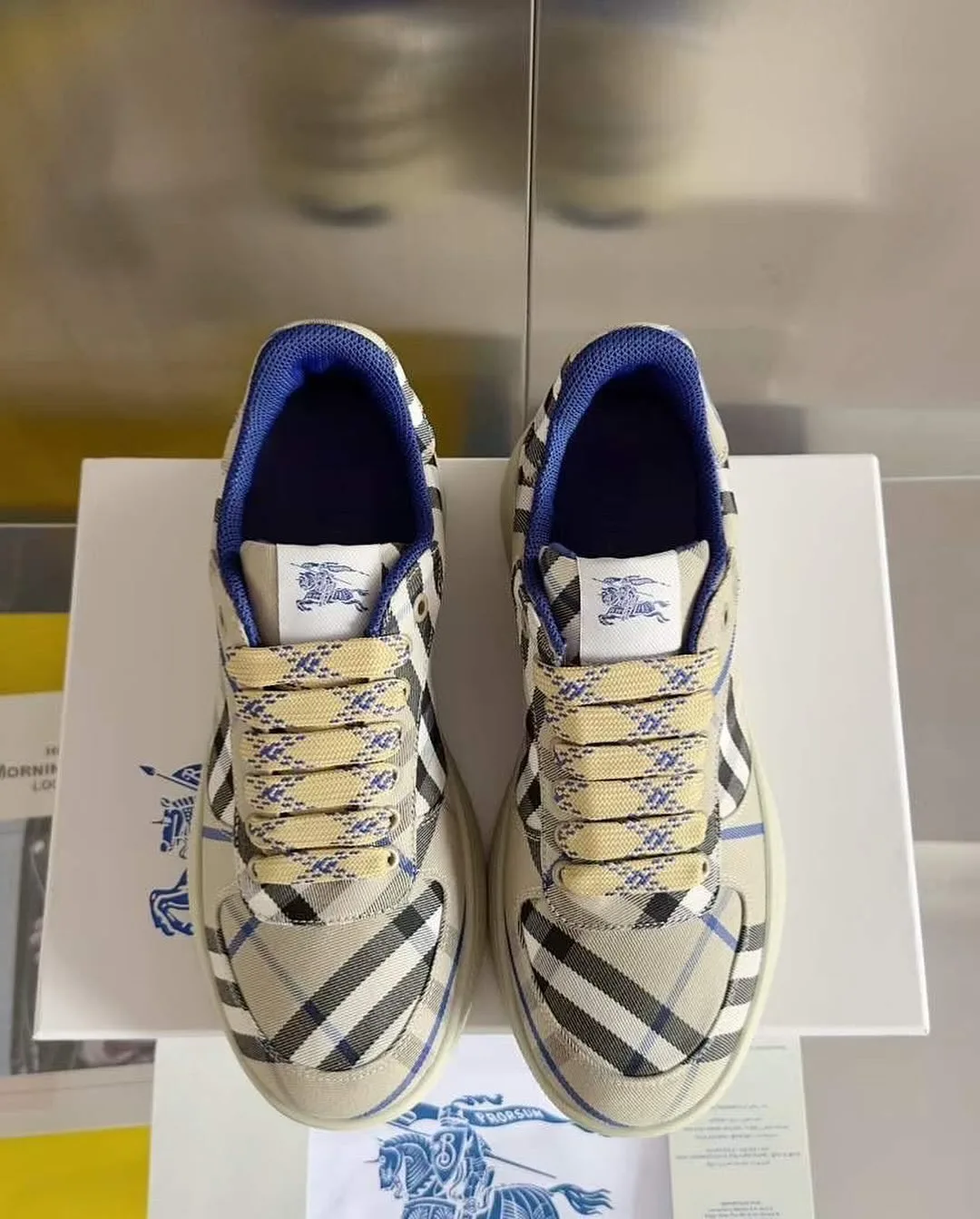 Burberry Sneaker photo 3