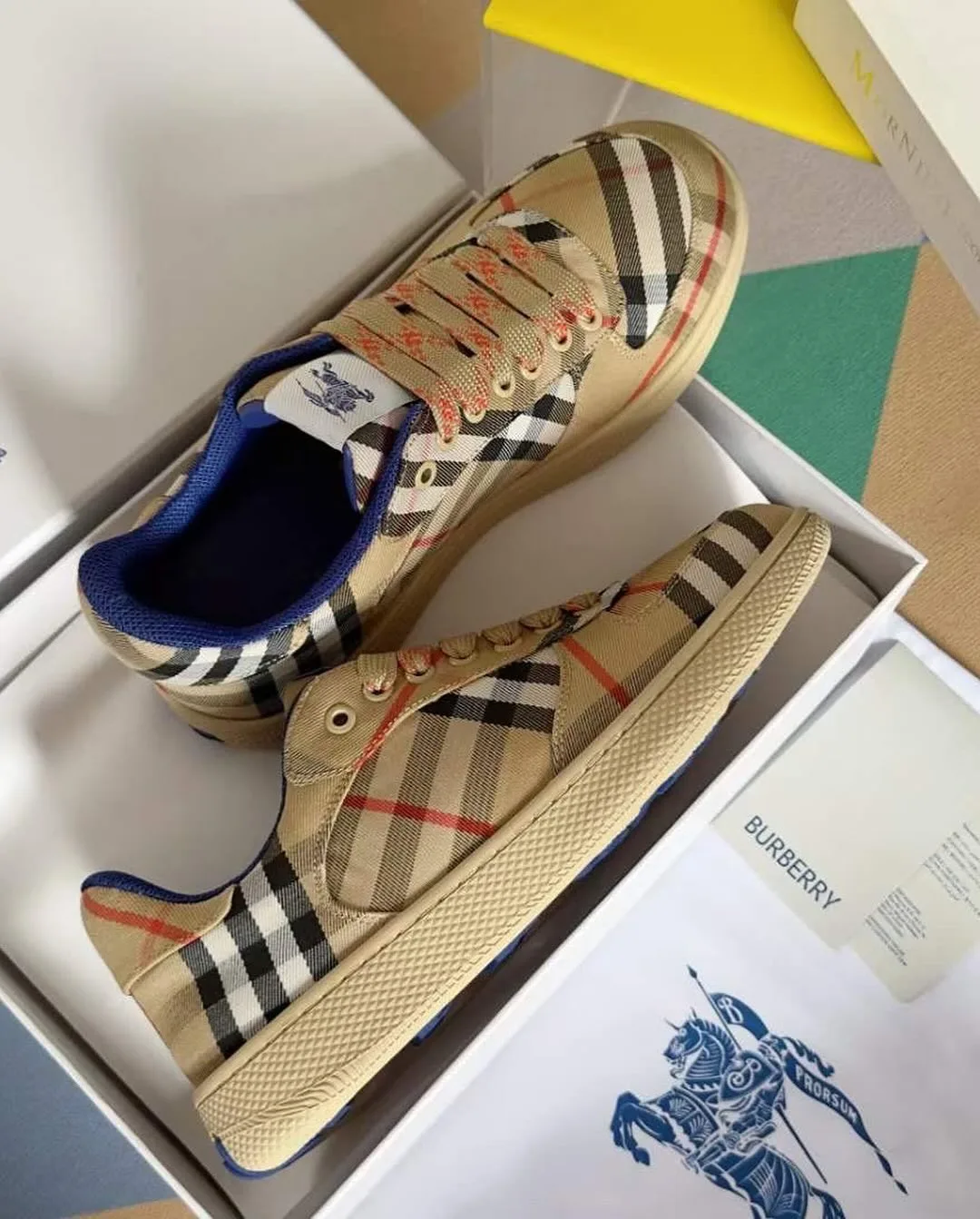 Burberry Sneaker photo 4