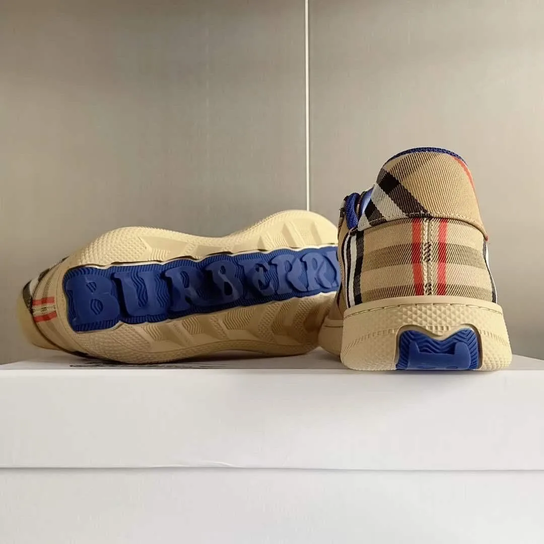 Burberry Sneaker photo 5