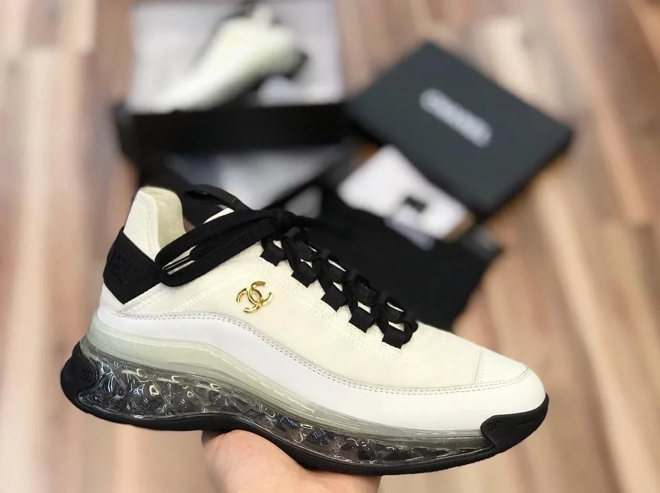 Chanel runner sneaker photo 2