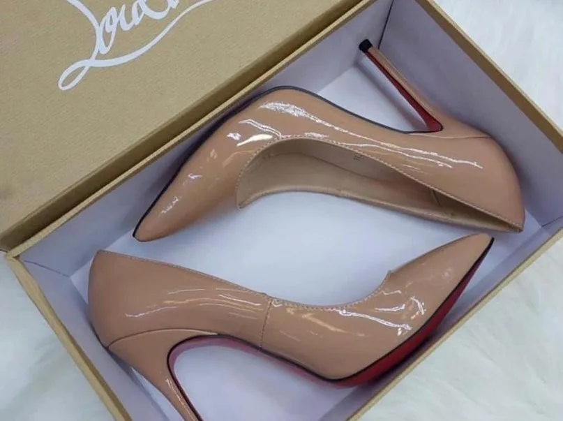 Christian Louboutin stiletto pump photo 2