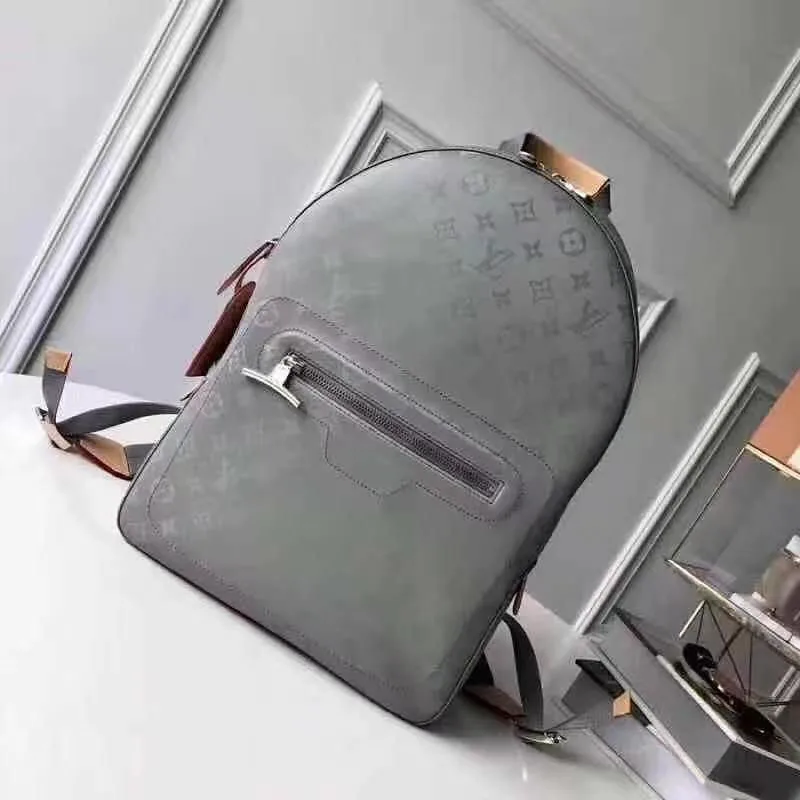Louis Vuitton Discovery Backpack photo 2
